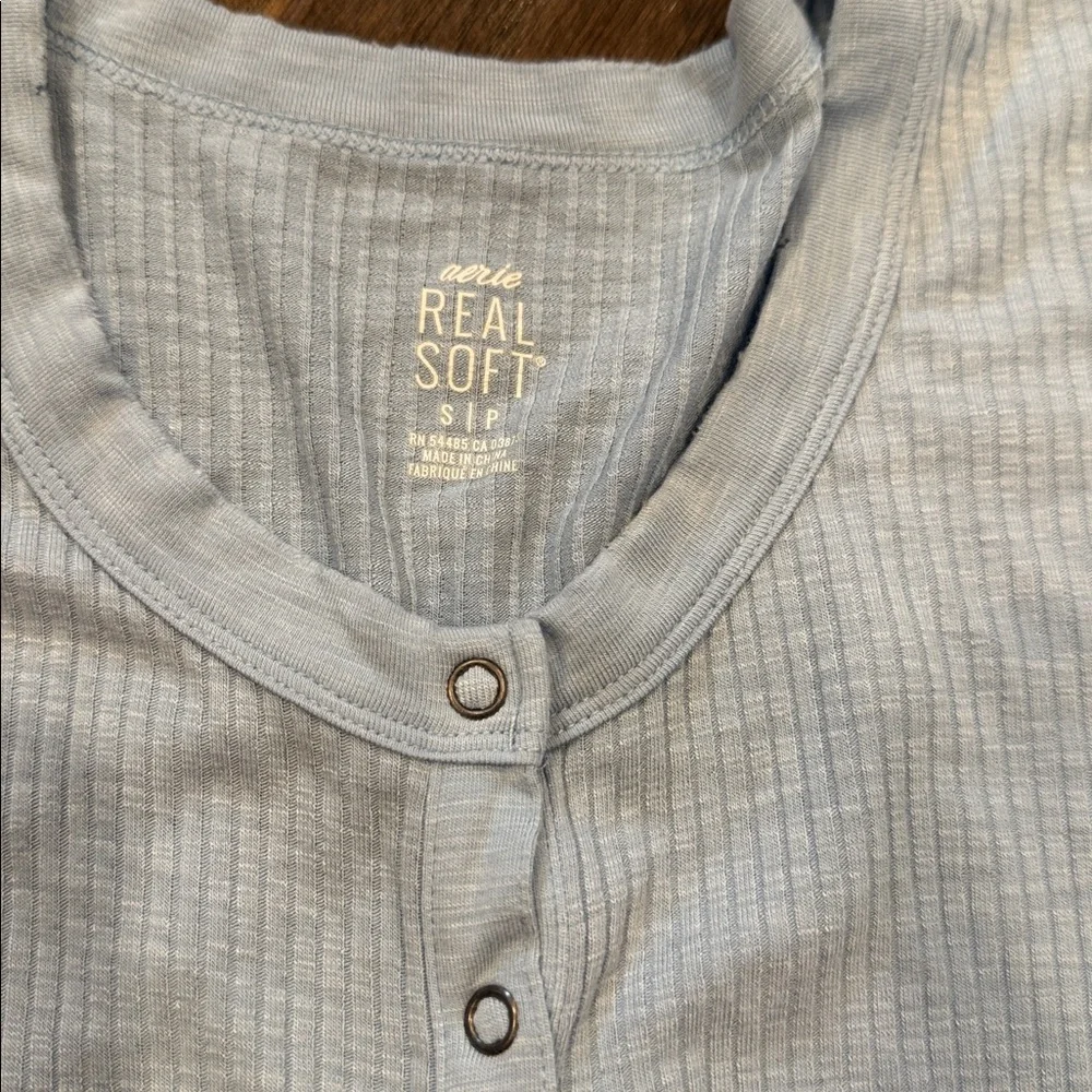 Aerie EUC Light Blue Long Sleeve Henley - Picture 2 of 4